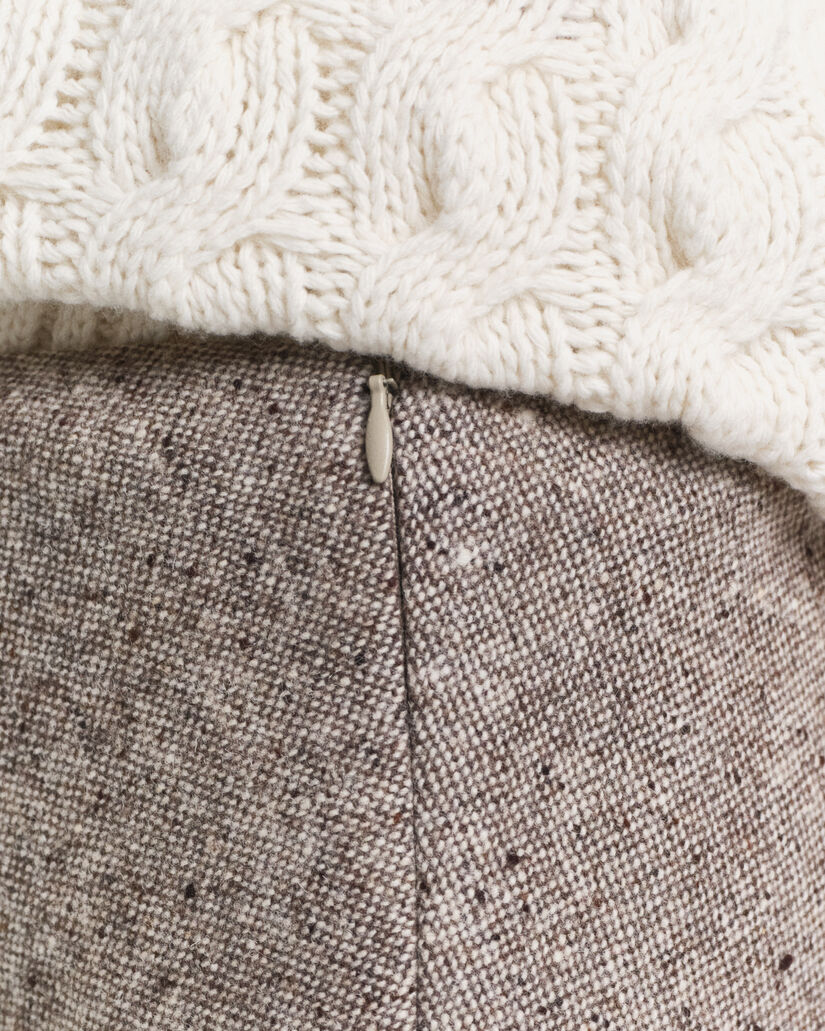 Ausgestellter Midirock aus Wolle