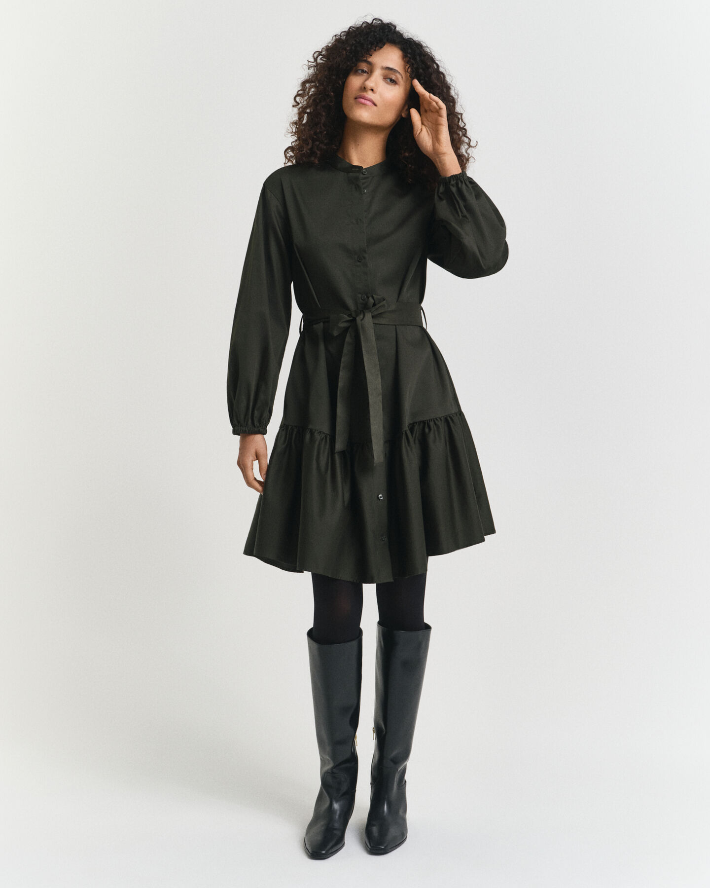 Lang&auml;rmeliges Kleid aus Baumwollsatin