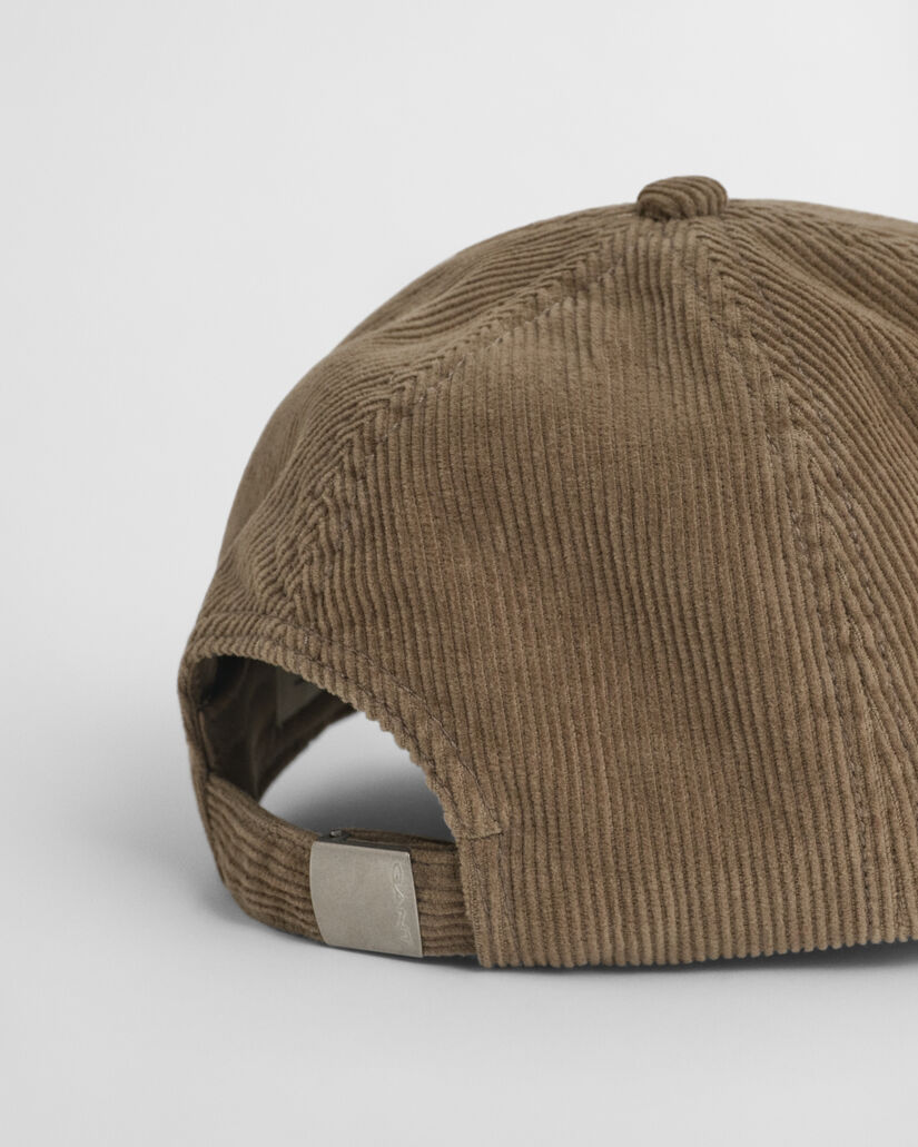 Gewaschenes Cap aus Cord mit Stickerei
