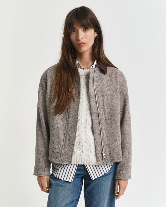 Wolljacke mit Kontrastkragen