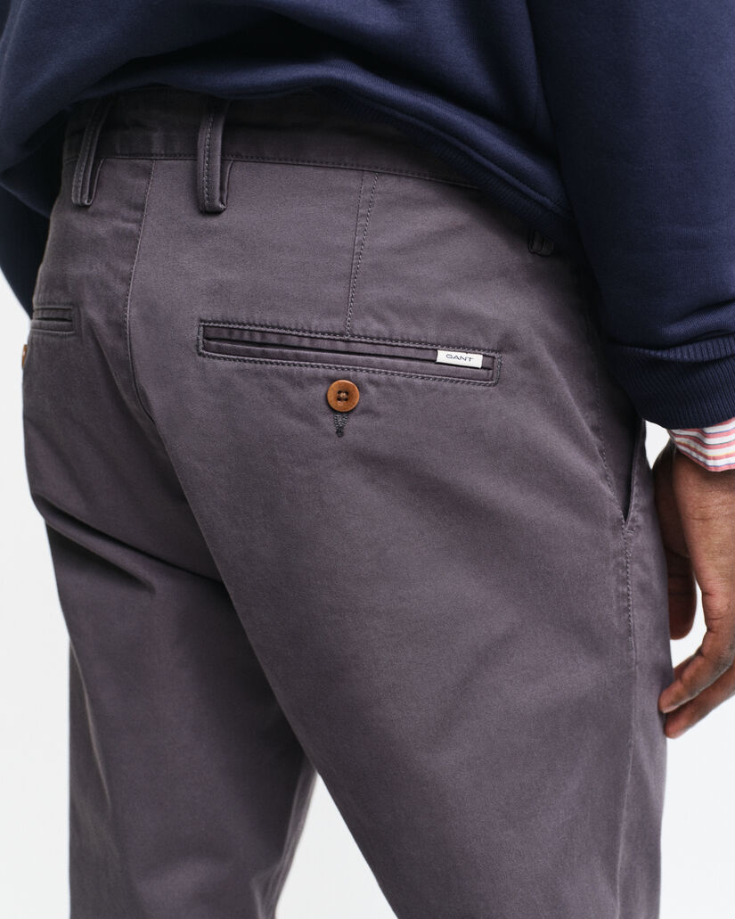 Slim Fit Twill Chinohose