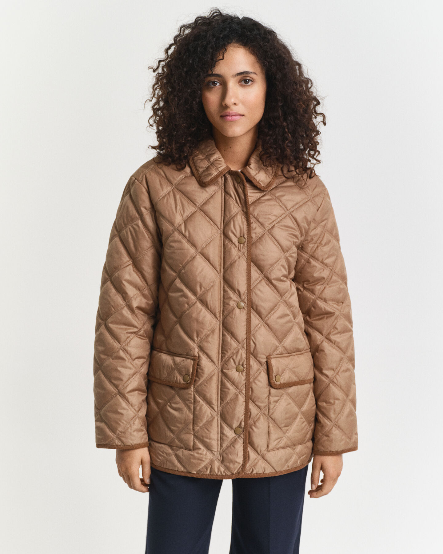 Steppjacke mit Cordbesatz