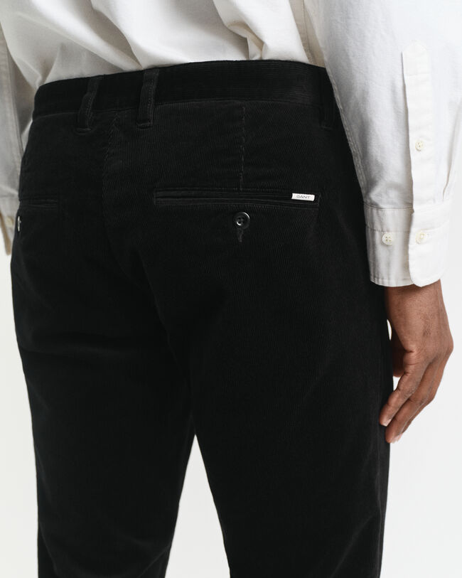 Slim Fit Cord Chinohose