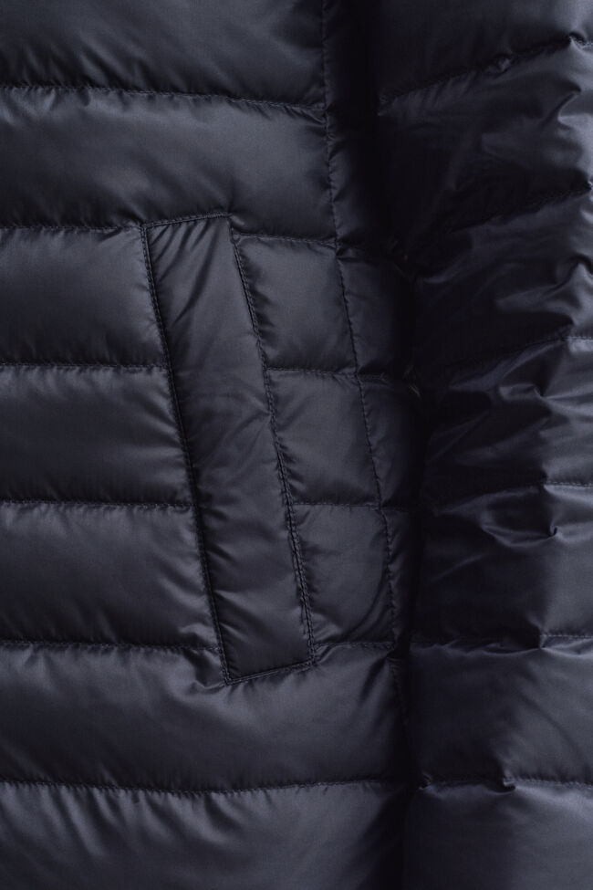 Leichte Daunenjacke