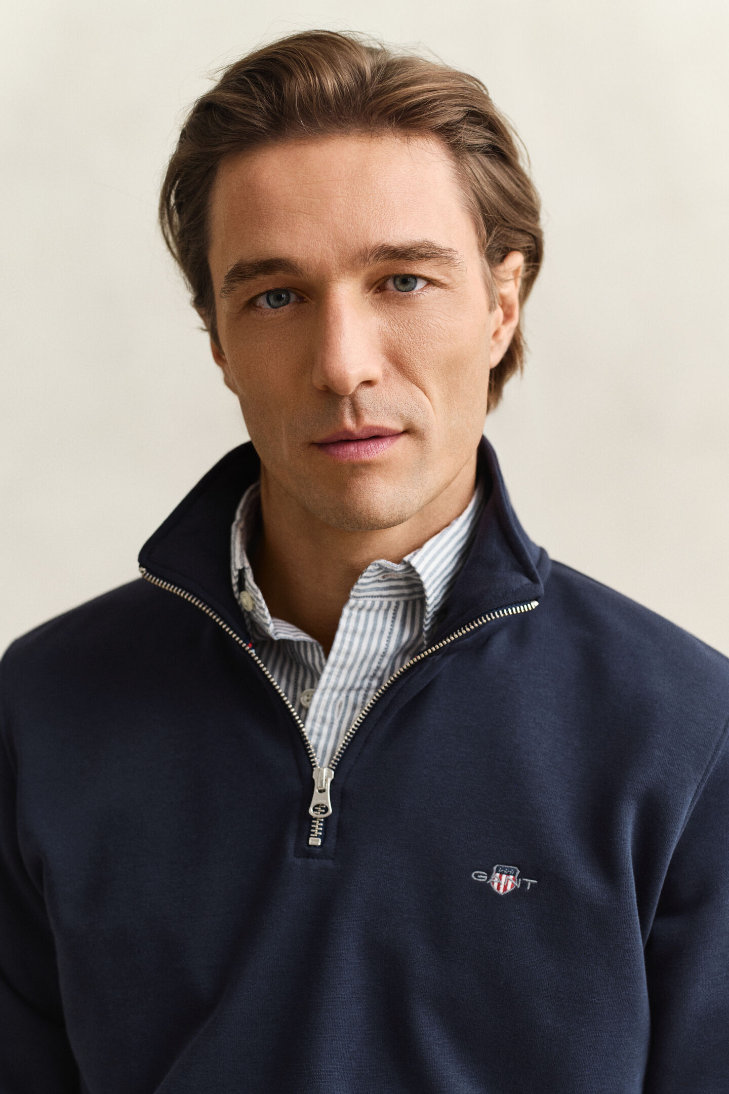 Shield Sweatshirt mit halblangem Rei&szlig;verschluss