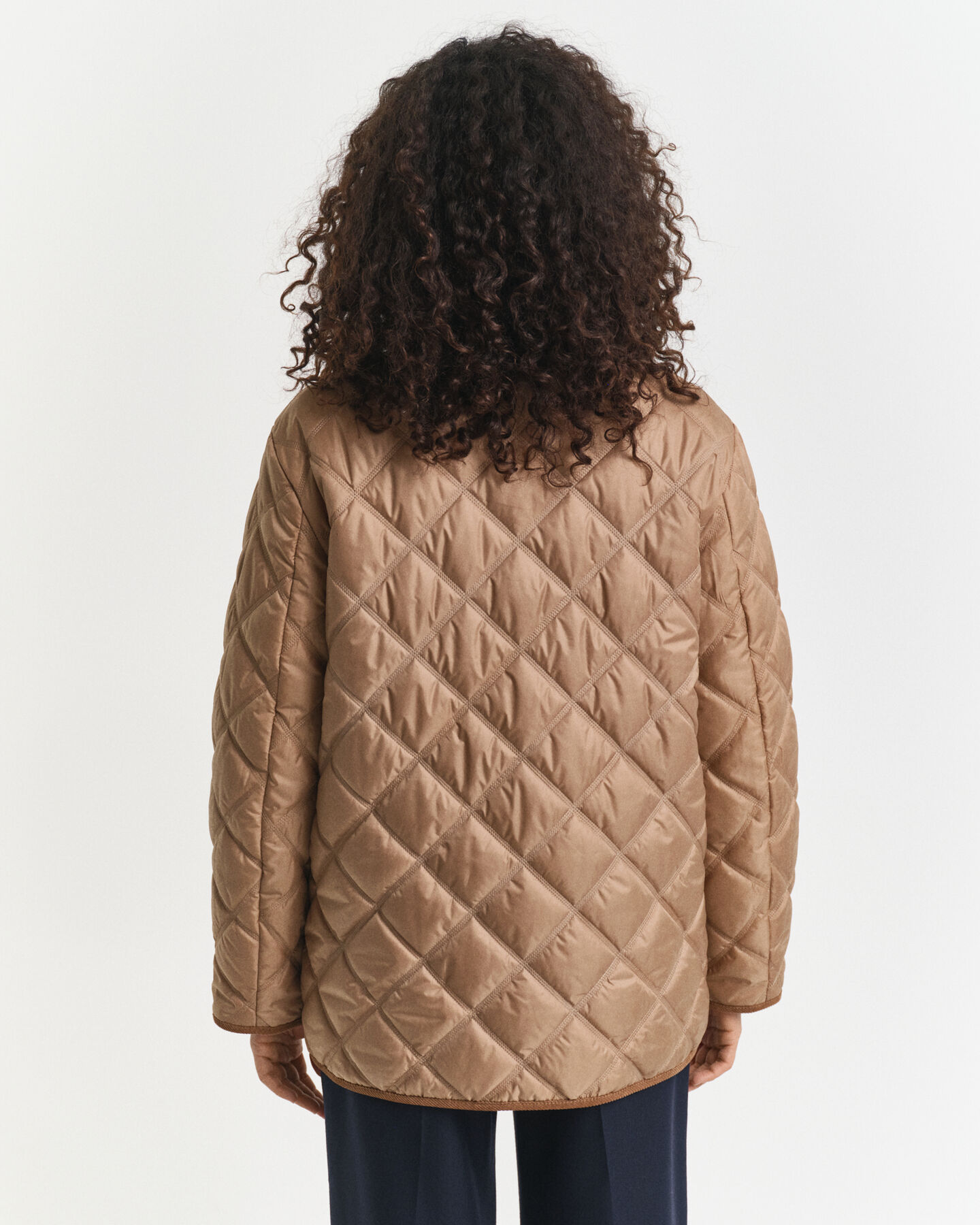 Steppjacke mit Cordbesatz