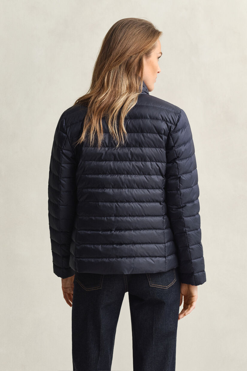 Leichte Daunenjacke