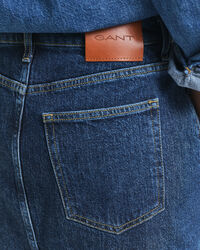 Mittellanger Jeansrock mit Knopfleiste