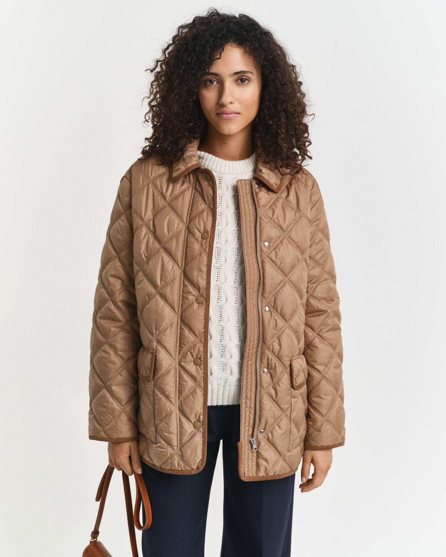 Steppjacke mit Cordbesatz