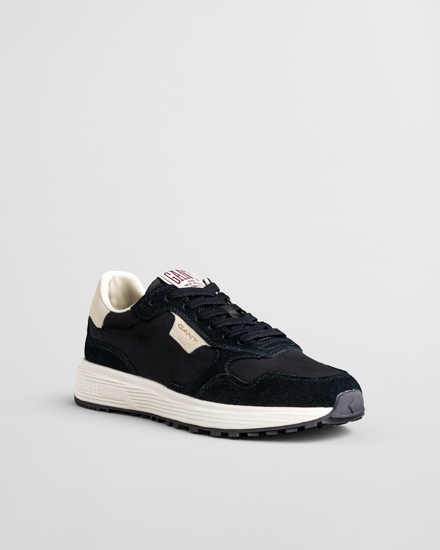 Beywin Sneaker aus Veloursleder und Nylon