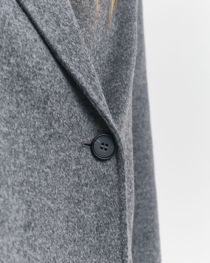 Handgen&auml;hte Jacke mit G&uuml;rtel