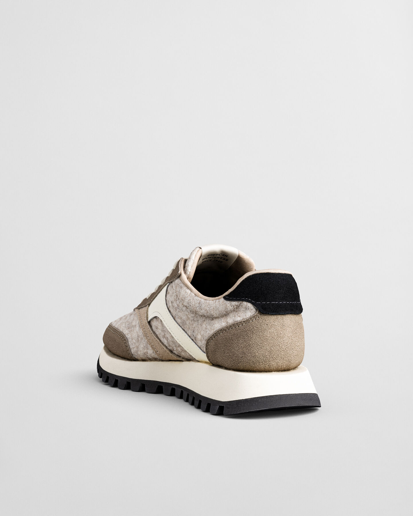 Caffay Sneaker aus Veloursleder und Wolle
