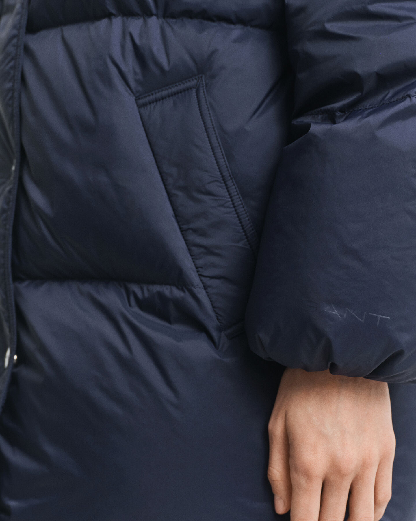 Mittellange Daunenjacke