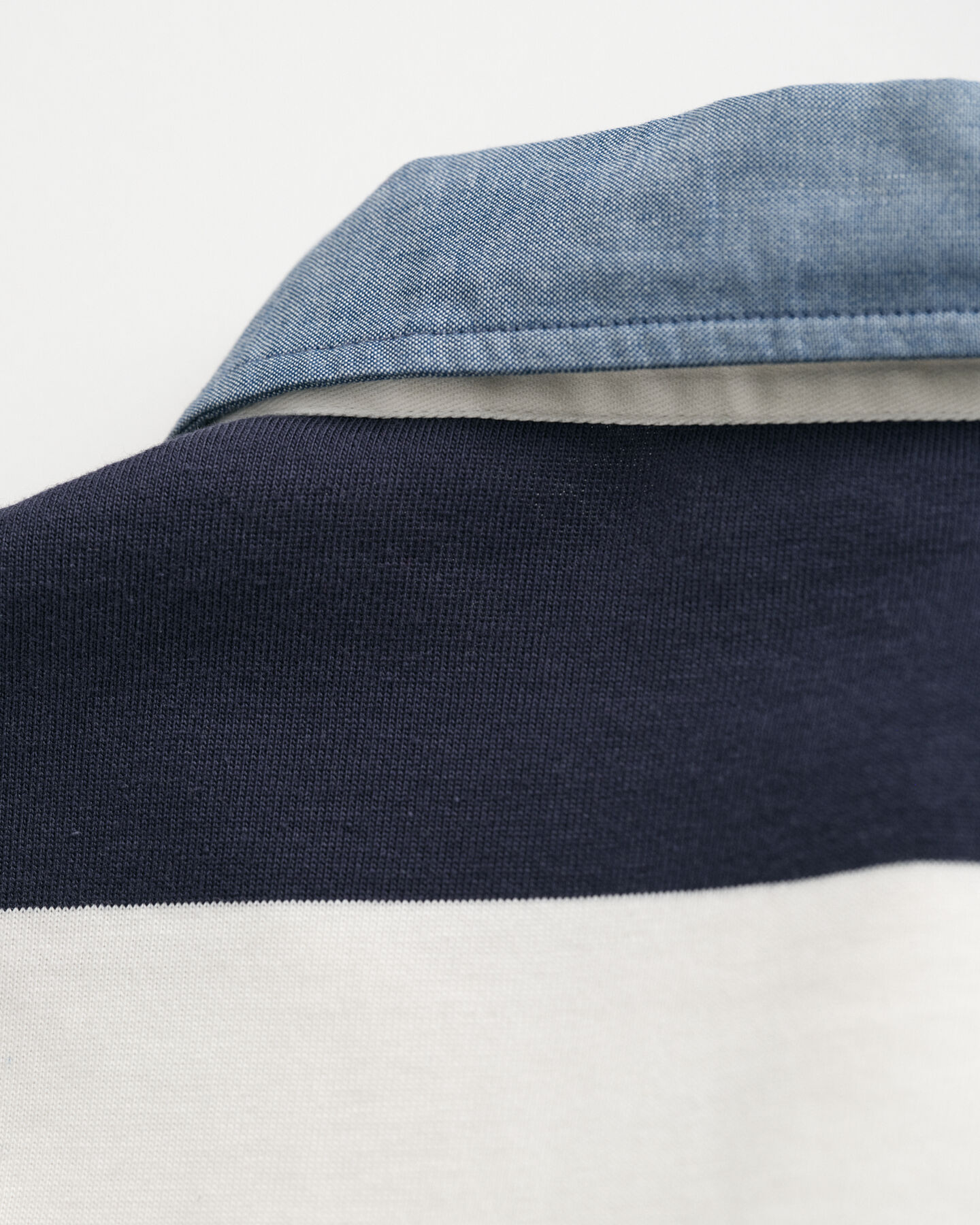 Gestreiftes Heavy Rugger mit Chambray-Kragen