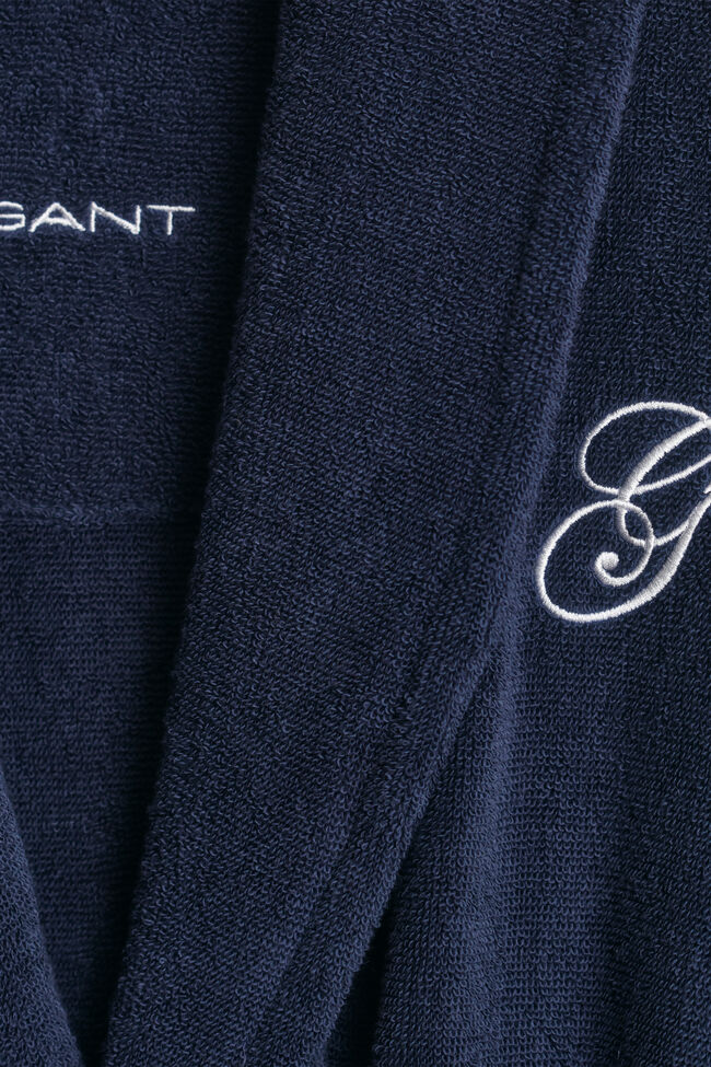 Bestickter Bademantel