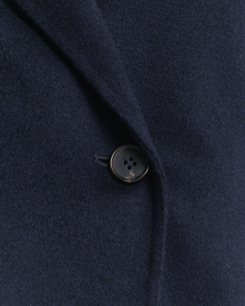 Handgen&auml;hte Jacke mit G&uuml;rtel