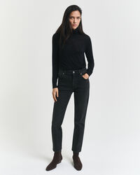 Verk&uuml;rzte Slim Fit Jeans in Schwarz