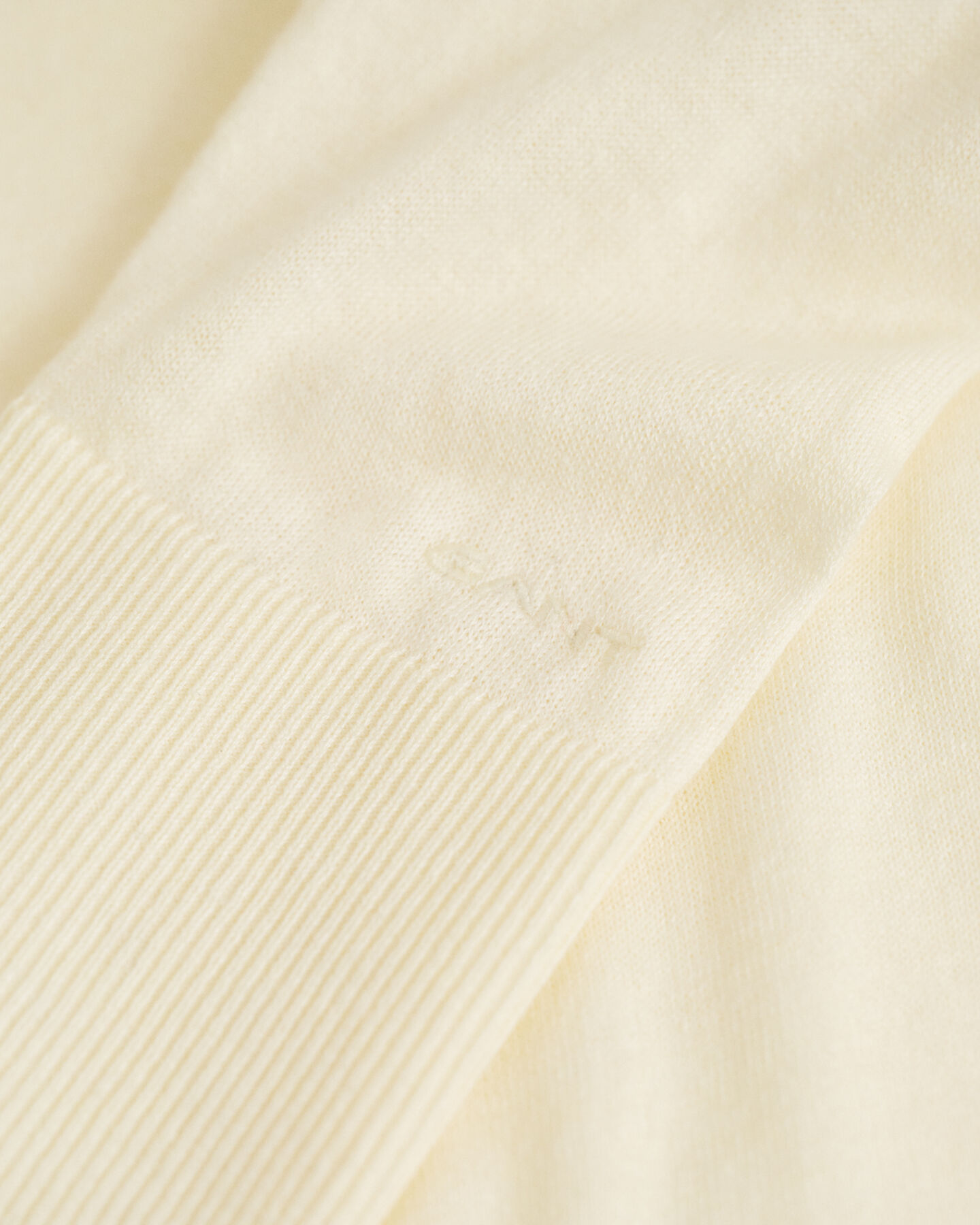 Feinstrick V-Neck Pullover