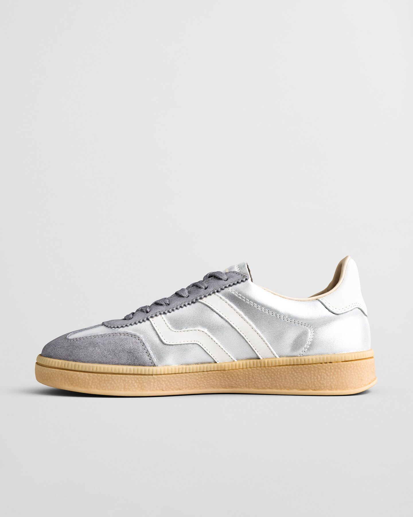 Cuzima Sneaker aus Metallic-Leder