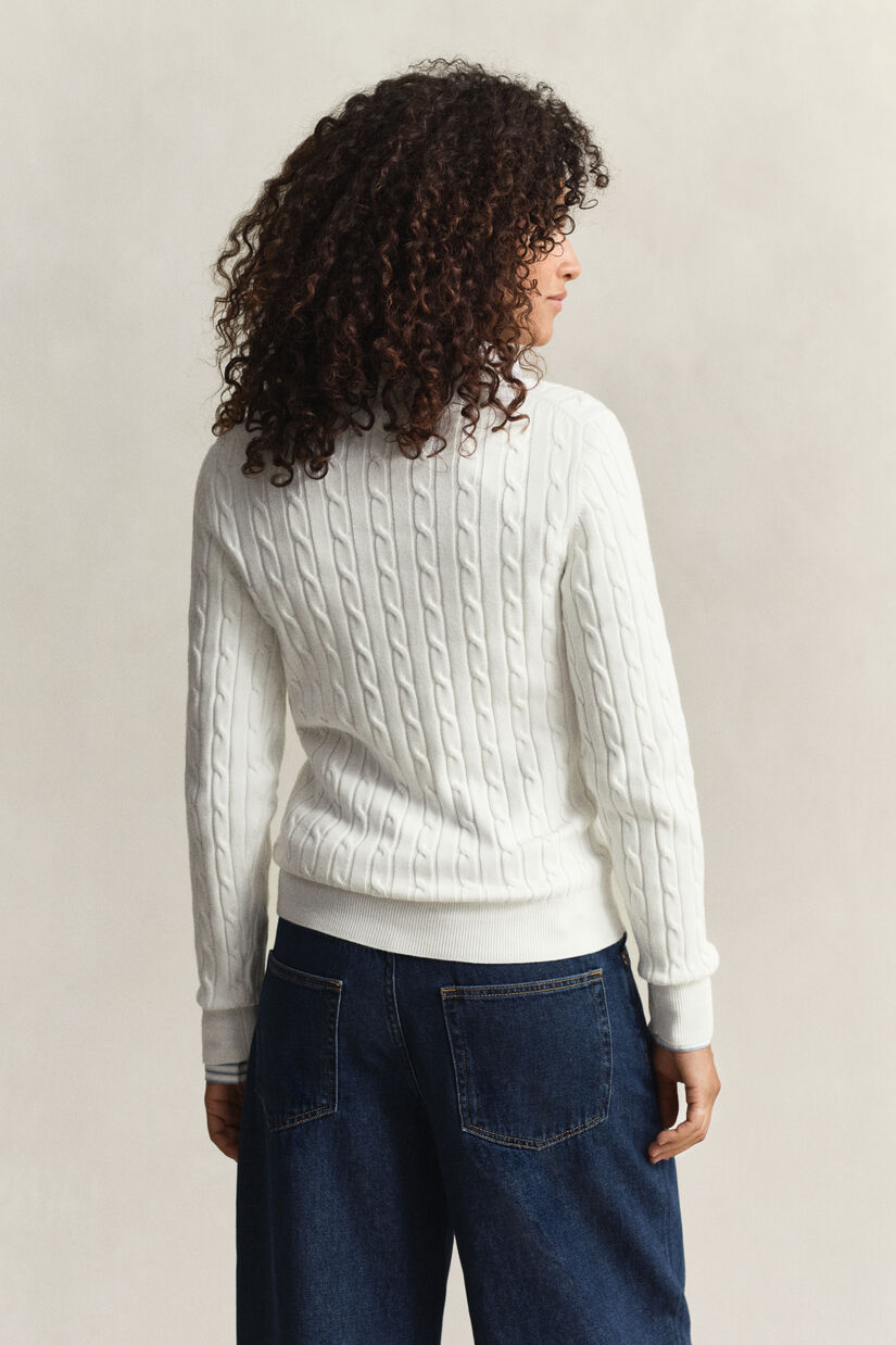 V-Neck Pullover mit Zopfmuster