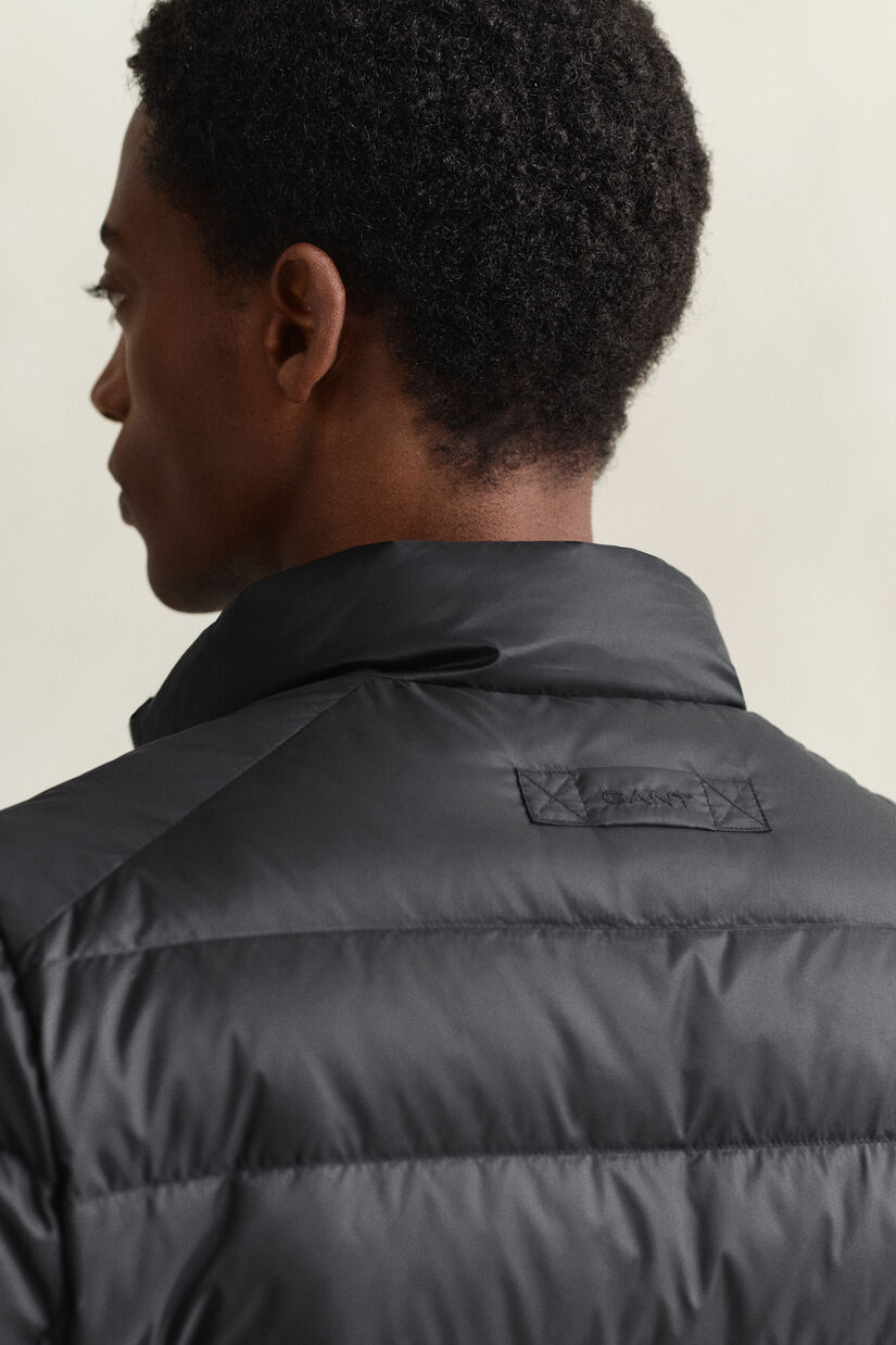 Leichte Daunenjacke