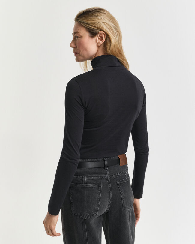 Leichter Rollkragenpullover aus Baumwolle