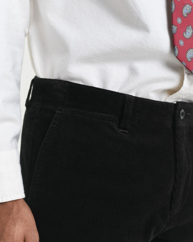 Slim Fit Cord Chinohose